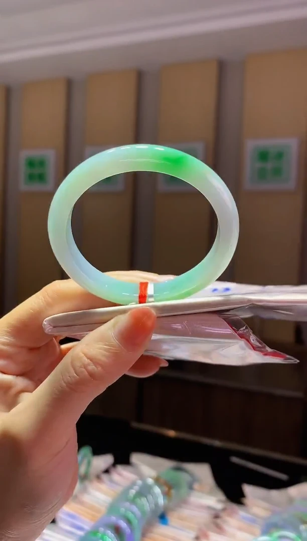 未镶嵌手镯翡翠-C39 圈口52.8