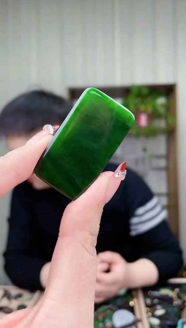 【闪购商品】和田玉挂件未镶嵌拍一发一，多样性发货