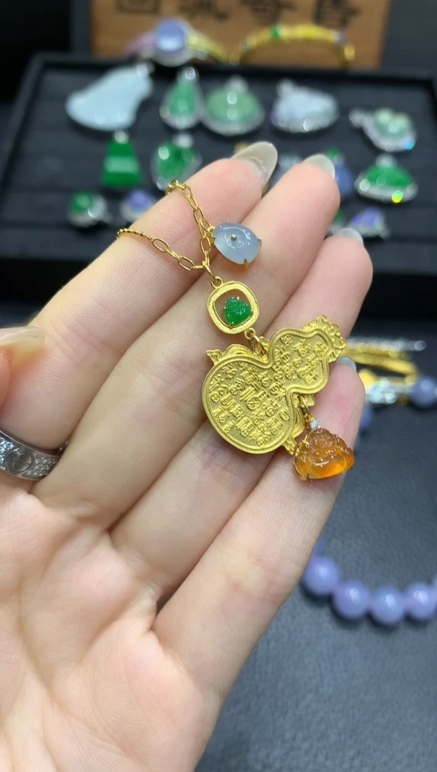 吊坠(不含链)18K金镶嵌翡翠41吊坠不含链