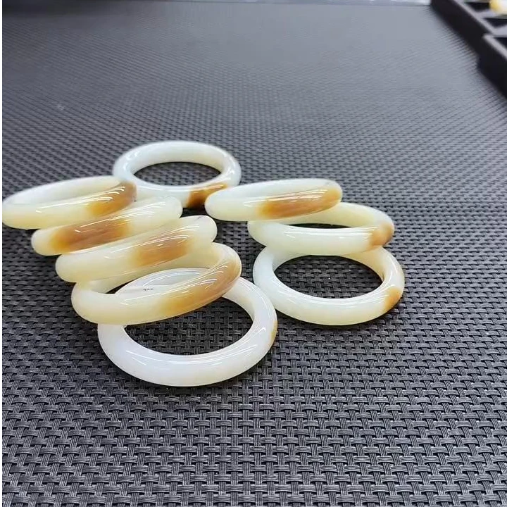 【老郑家】和田玉手镯一支 (多样性发1件)