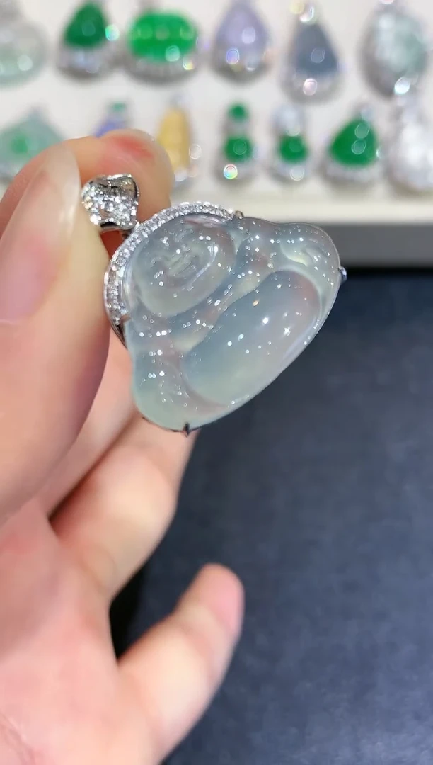 【闪购商品】翡翠颈饰18K金镶嵌B43