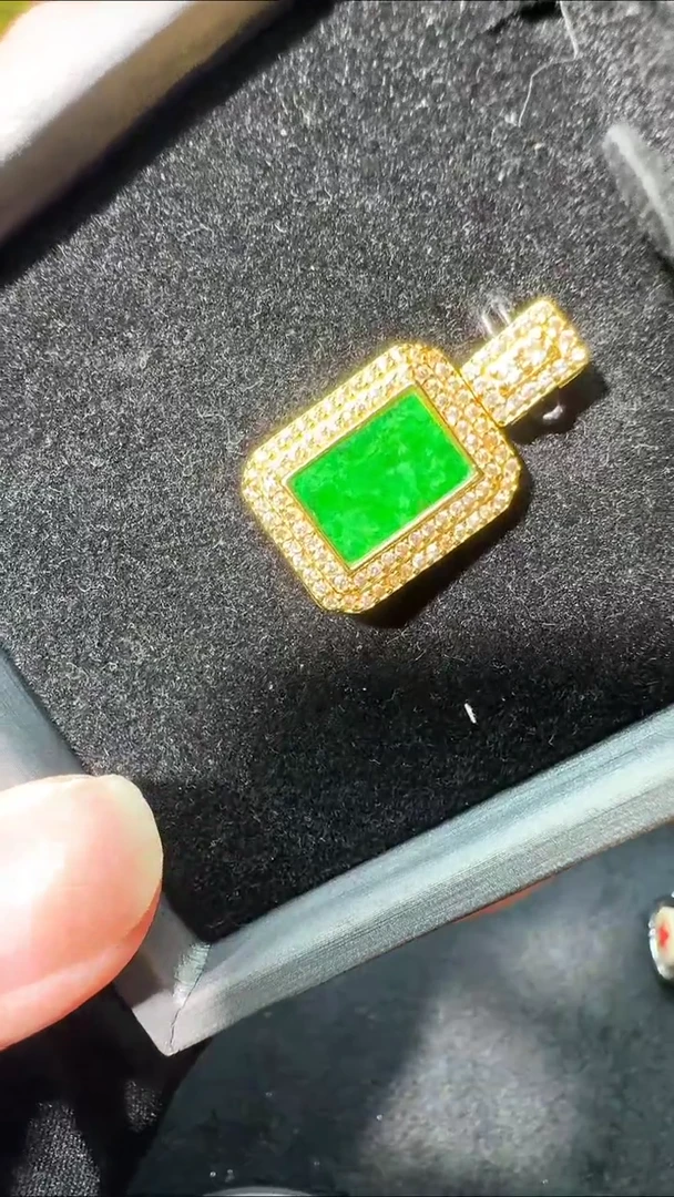 未镶嵌定制翡翠0182022824多样性发货