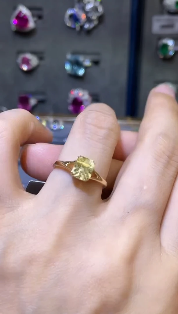 彩色蓝宝石戒指18K金镶嵌无烧2.06ct