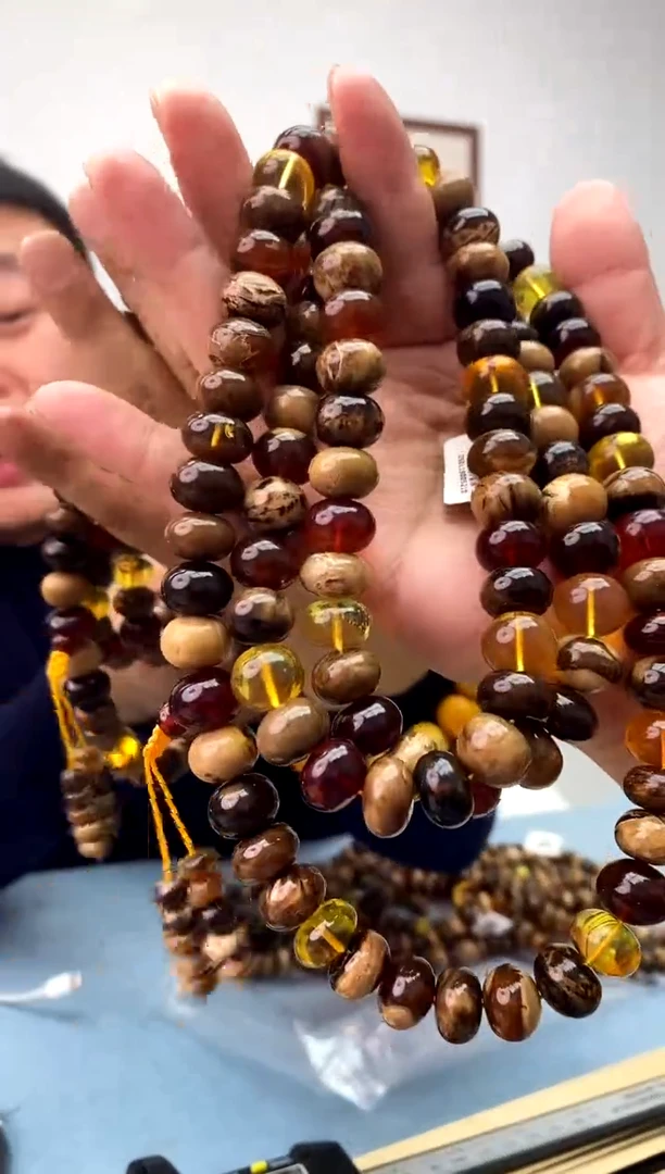 【闪购商品】琥珀珠宝奇石未镶嵌假一罚十，发一件