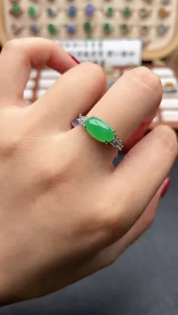 银S925镶嵌戒指翡翠一物一证一礼盒