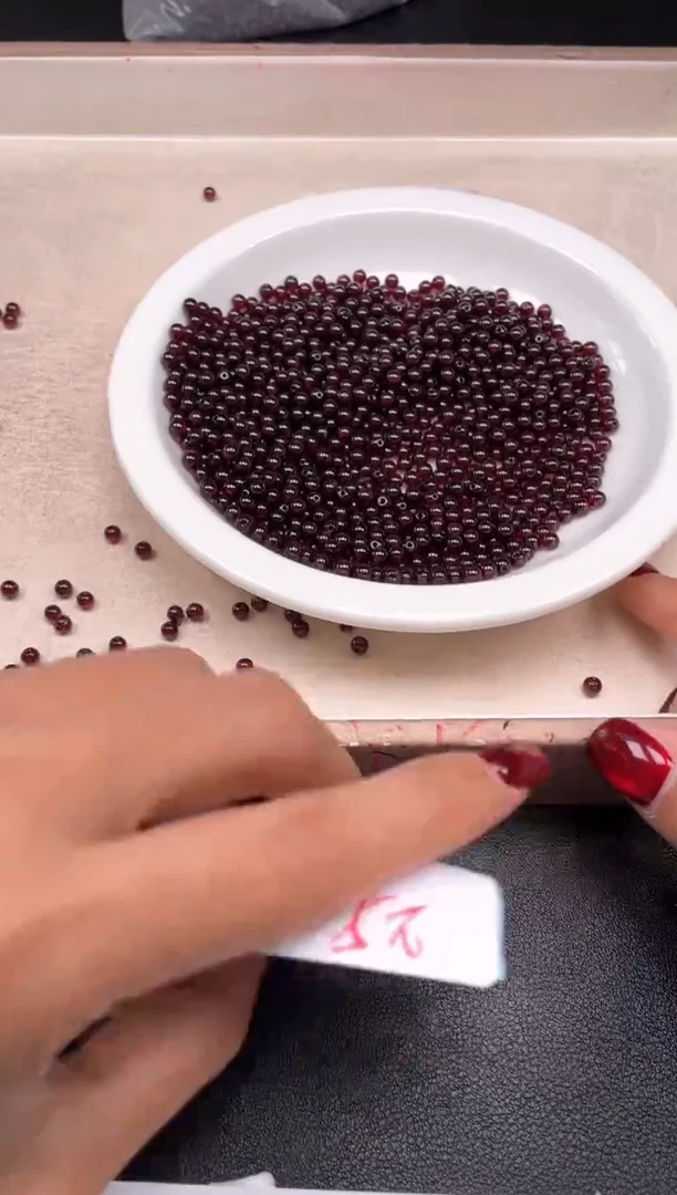 【闪购商品】石榴石颈饰未镶嵌w1553石榴石4mm*50颗