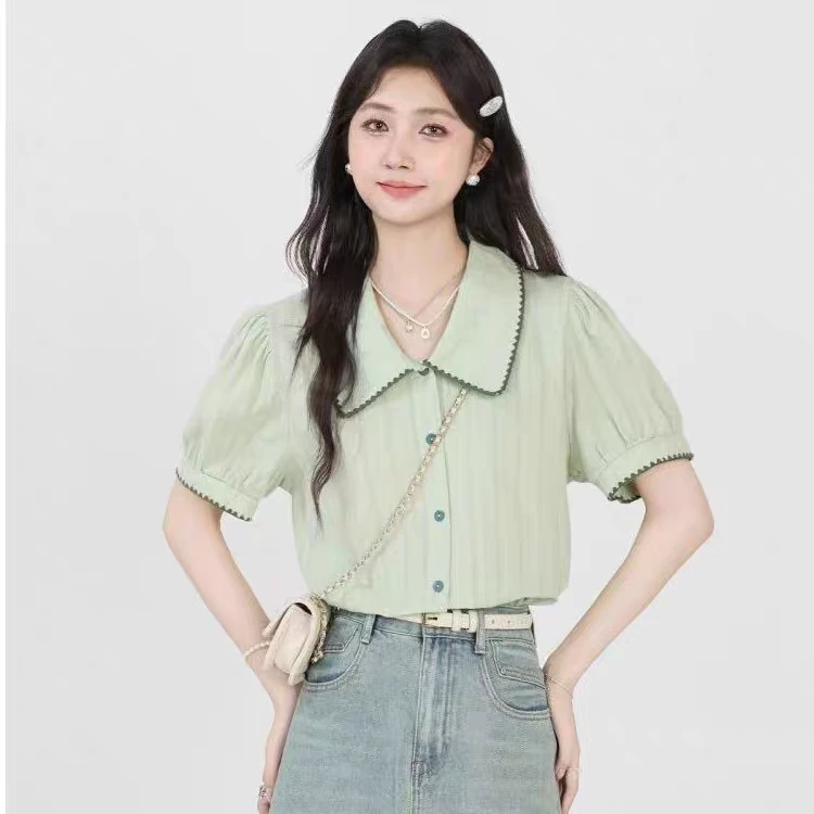 绿色娃娃领短袖衬衫女夏2025新款大码胖mm宽松设计感气质正肩上衣