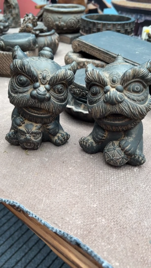 陶土瑞气盈门醒狮一对