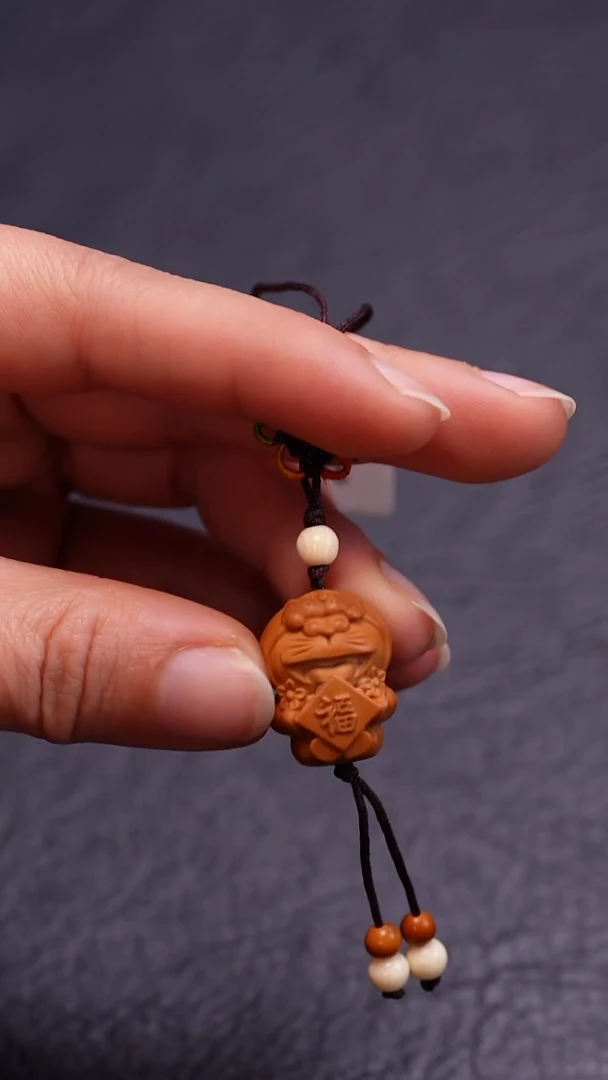 【闪购商品】橄榄核吊坠橄榄核