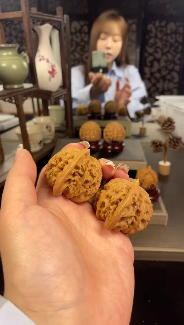 【闪购商品】文玩核桃把件盘龙虎头47尺-68