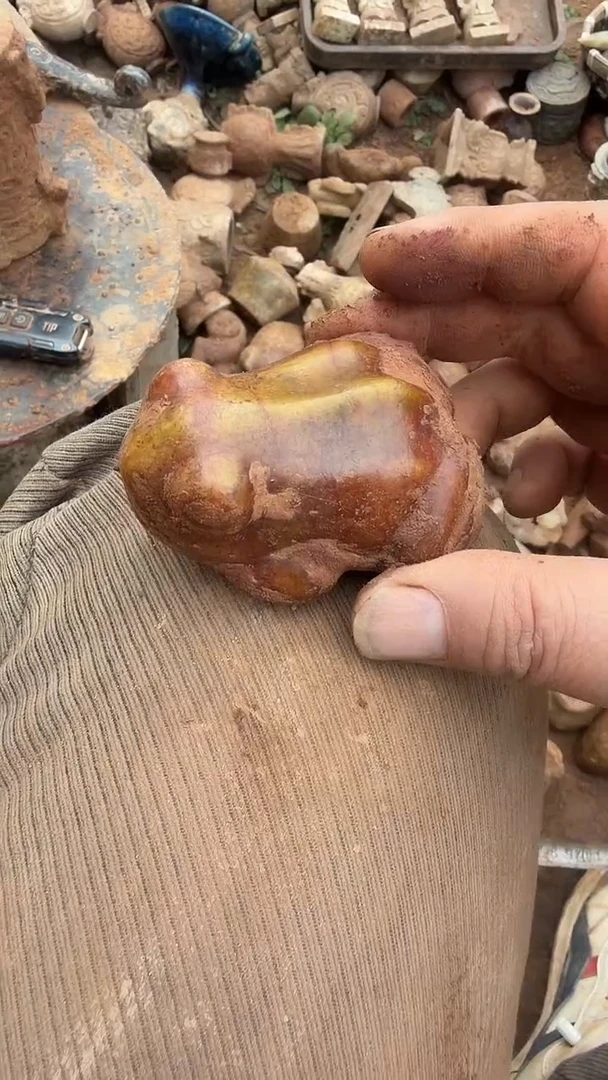 未镶嵌岫岩河磨玉（透闪石质玉）挂件精*神岫岩河磨玉