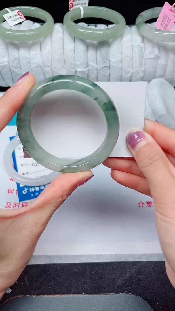 未镶嵌手镯石英质玉370-52/53
