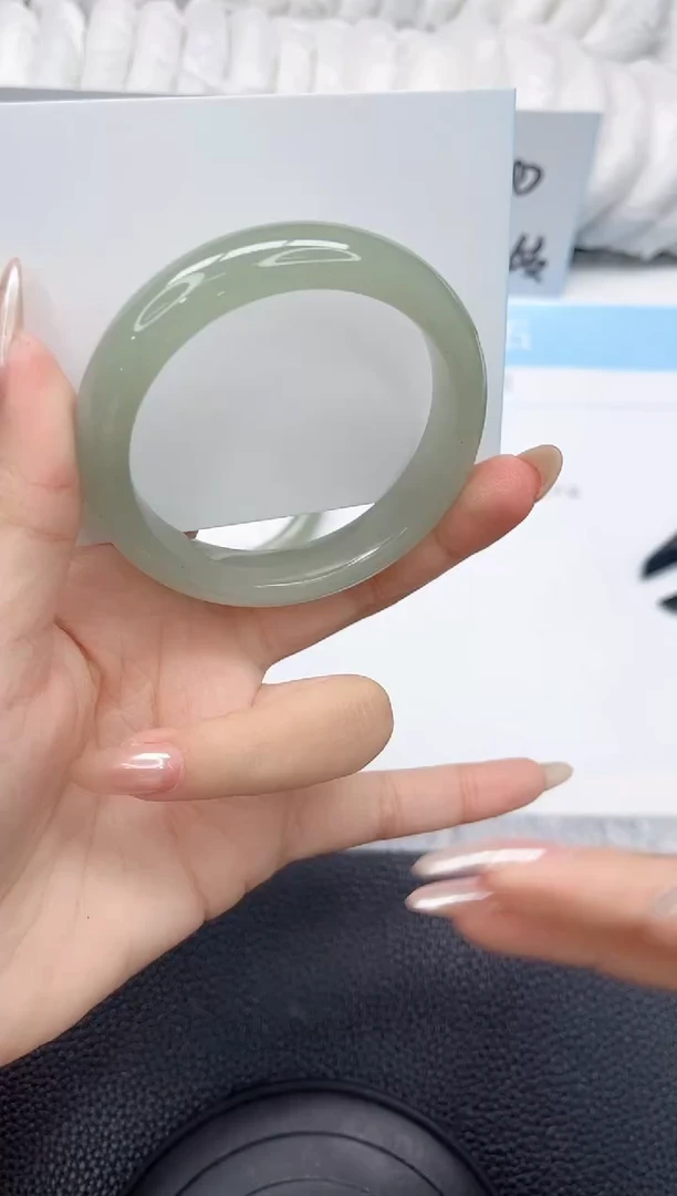 未镶嵌手镯石英质玉222-55