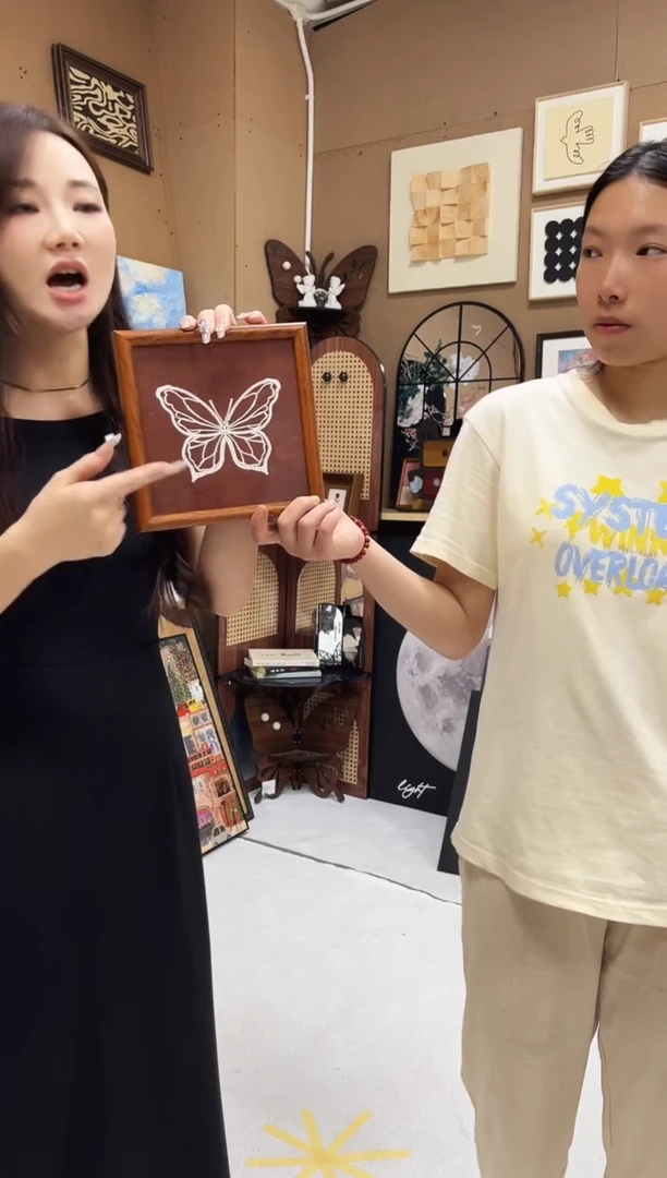 竖款蝴蝶  20*20 摆台