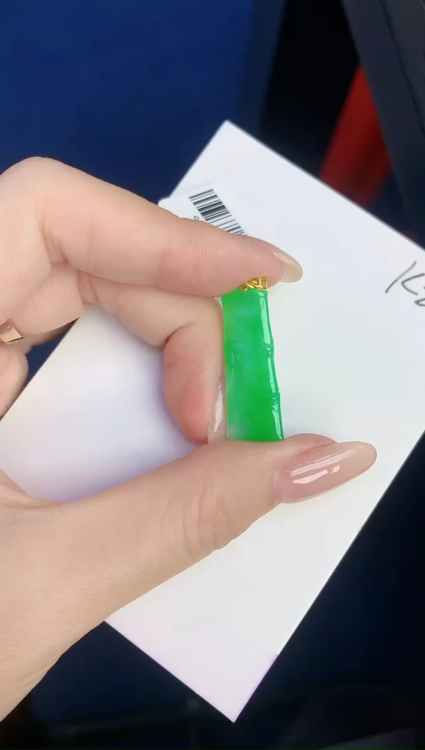 颈饰18K金镶嵌翡翠天然缅甸A货翡翠