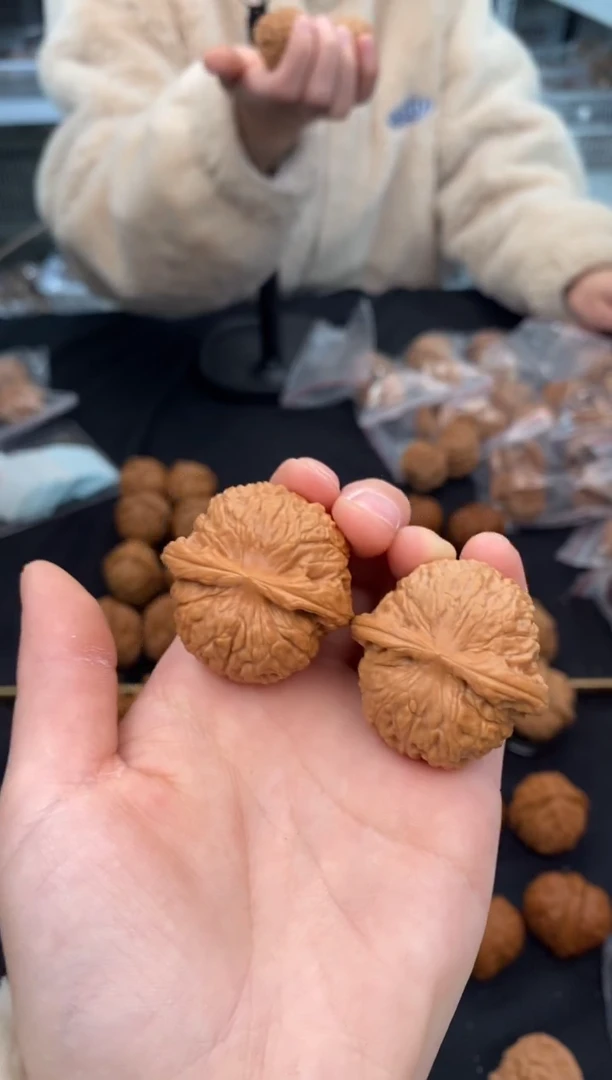 【闪购商品】文玩核桃把件乾隆磨36-t329