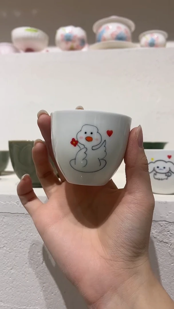 白瓷杯哈哈哈哈哈