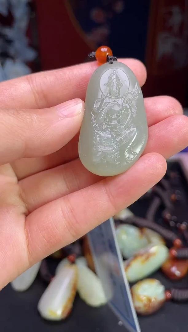 颈饰未镶嵌和田玉1