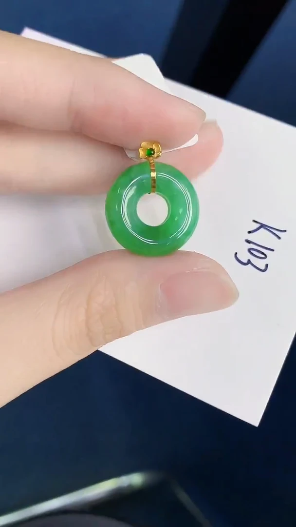 颈饰18K金镶嵌翡翠天然翡翠缅甸A货