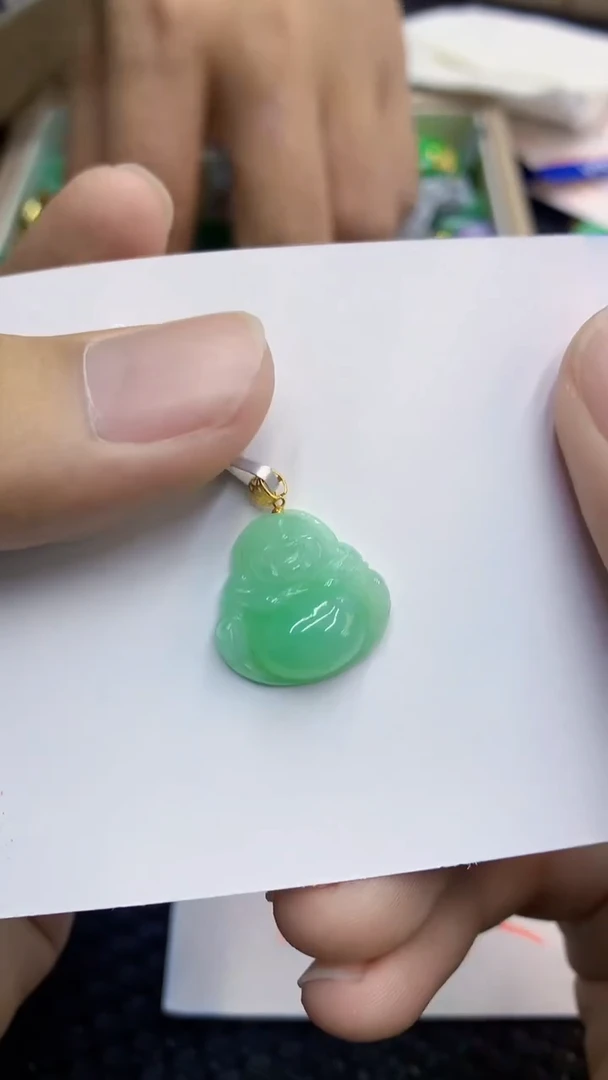 翡翠未镶嵌吊坠(不含链)             1