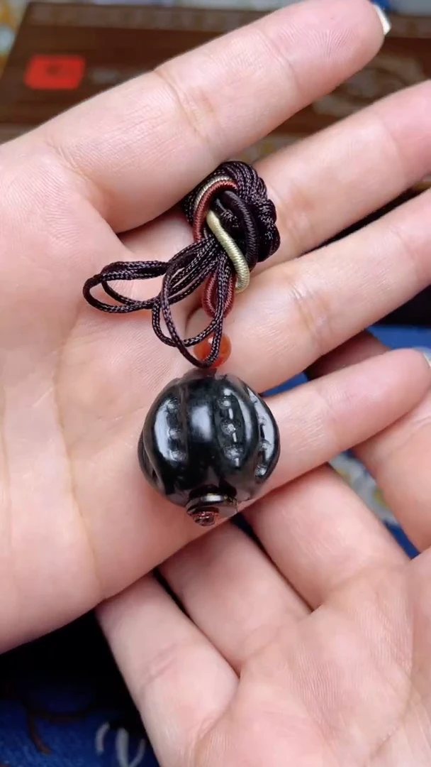 和田玉未镶嵌挂件1