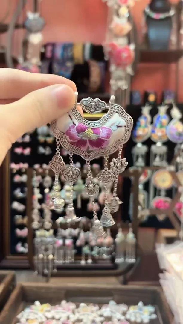 织绣云织谣民族风精美饰品   31+链子