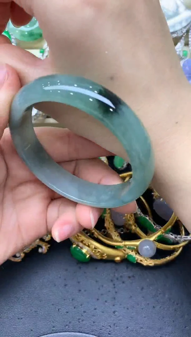 翡翠手镯未镶嵌365-中国好珍宝