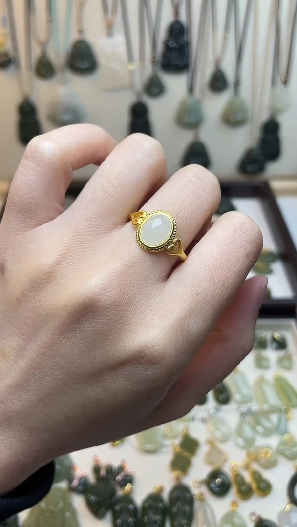 银S925镶嵌戒指和田玉1