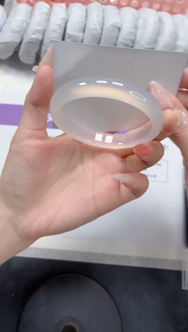 石英质玉手镯未镶嵌132荔枝-57.2