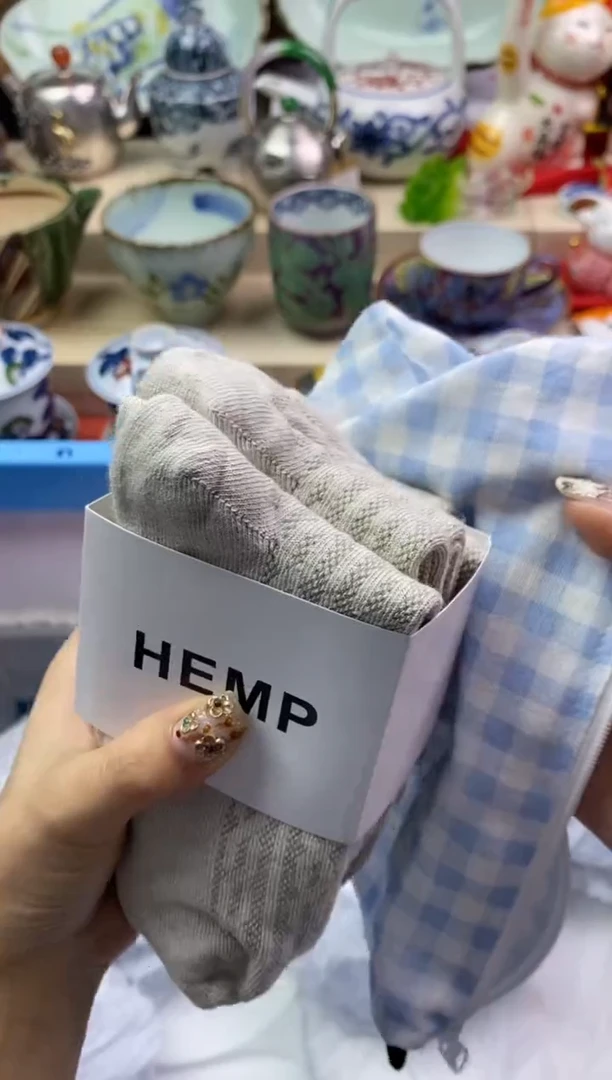 【闪购商品】瓷片隆莲瓷器欢迎大家