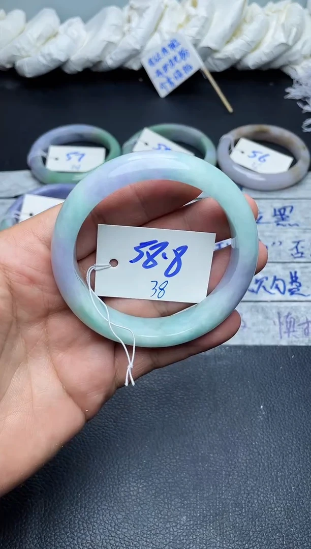 未镶嵌手镯翡翠38