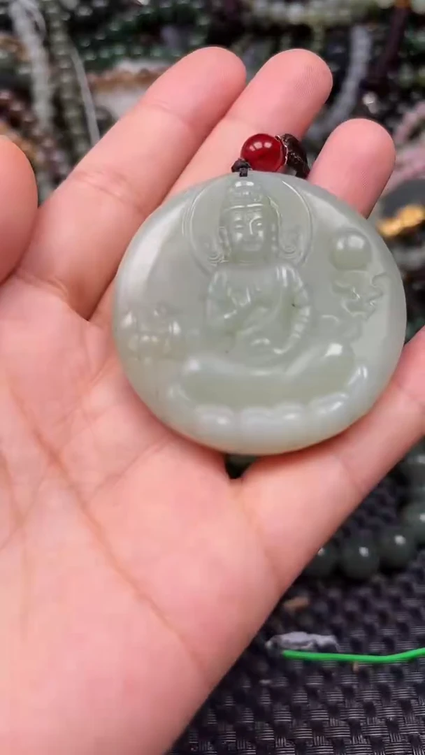 和田玉未镶嵌颈饰1