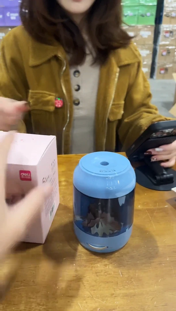 得力 自动削笔刀1个