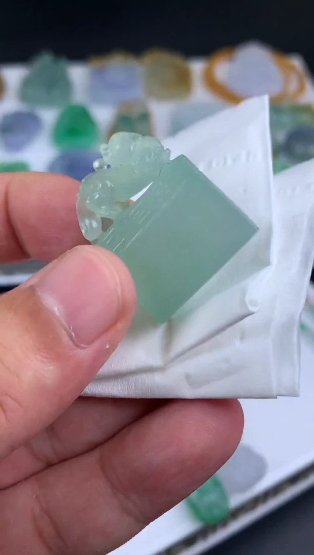 【闪购商品】定制翡翠未镶嵌翡翠