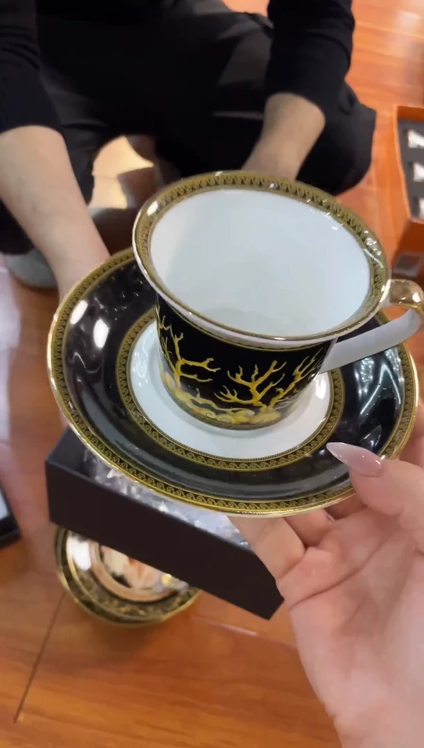 杯鸿辉家品牌瓷器，京东包邮！