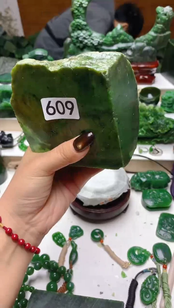 未镶嵌和田玉珠宝半成品1