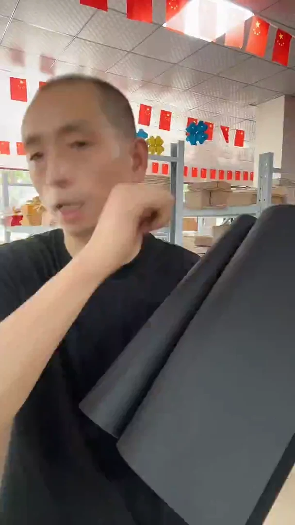 【枣红】21*32草木黑线装本80页1本