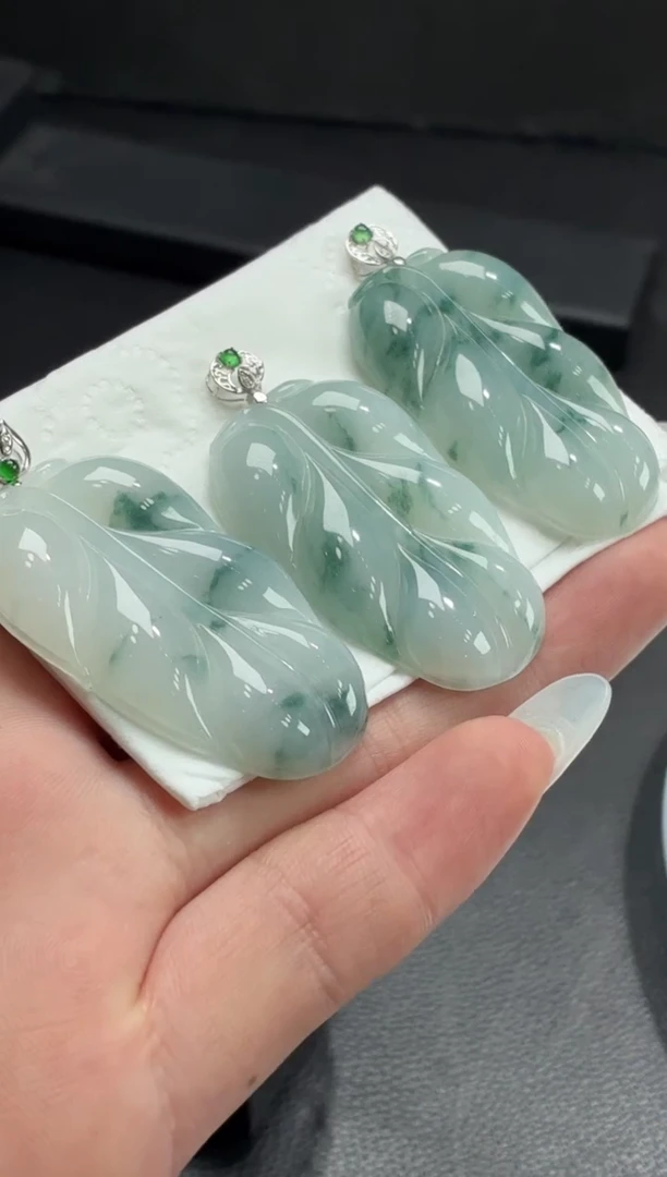 18K金镶嵌定制翡翠DDJ47340/多样性发一件