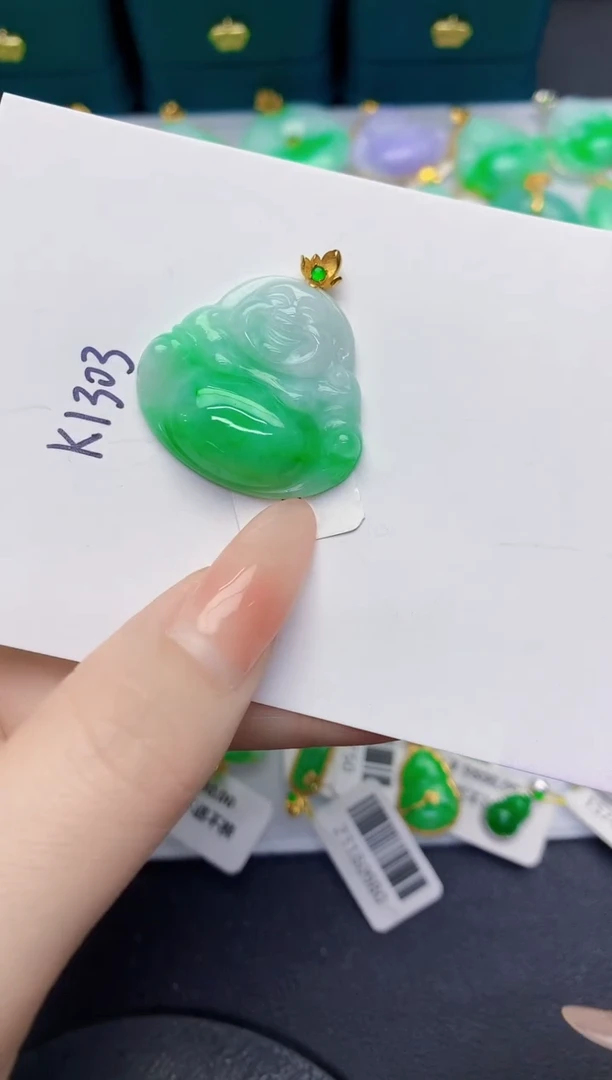 颈饰18K金镶嵌翡翠缅甸天然翡翠A货