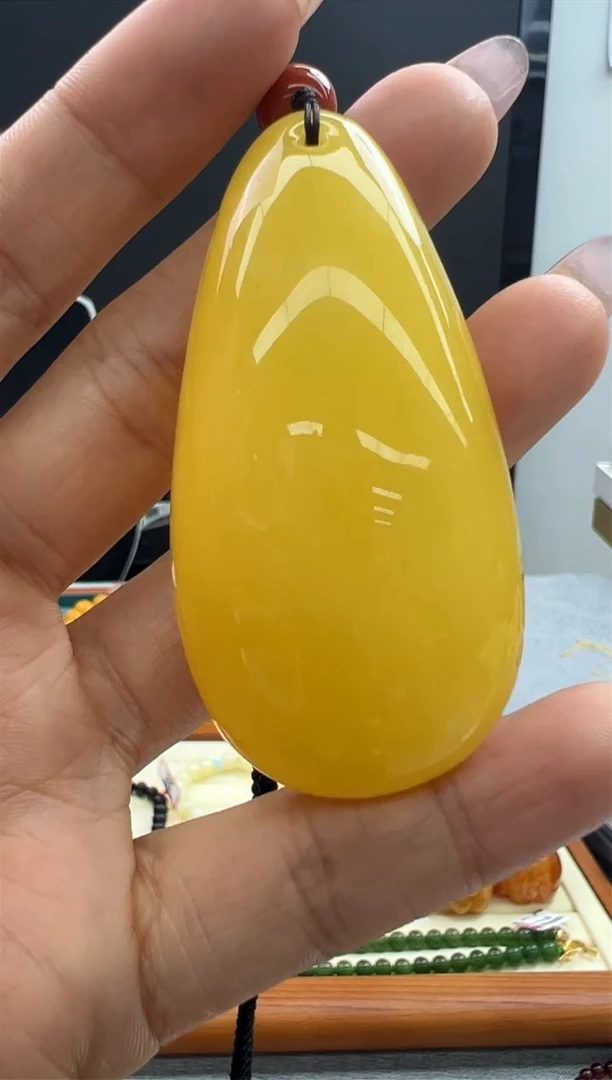 【闪购商品】琥珀颈饰未镶嵌35秒拍号