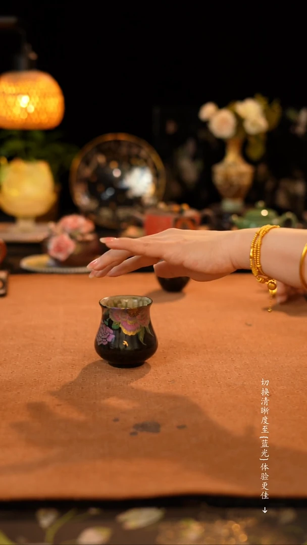 花瓶杯··············