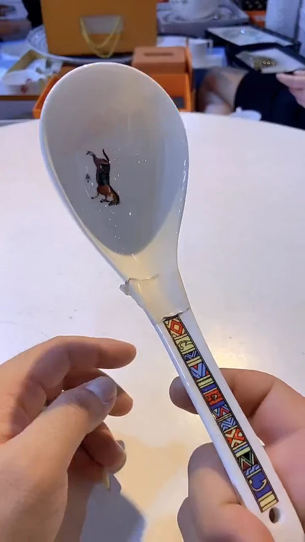 杯鸿辉家品牌瓷器，京东包邮！