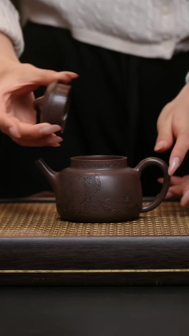 茶壶紫砂古天青 大韵德钟