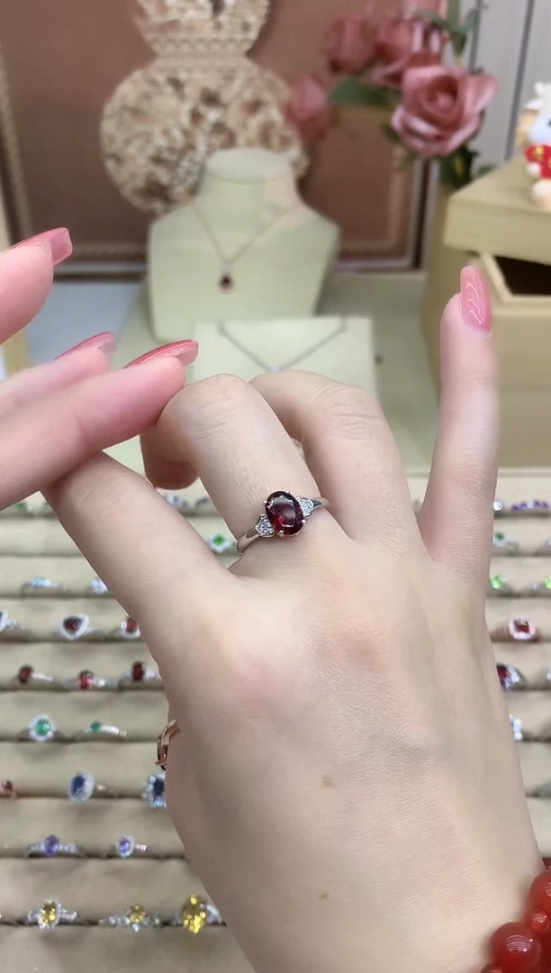 银S925镶嵌戒指石榴石石榴石