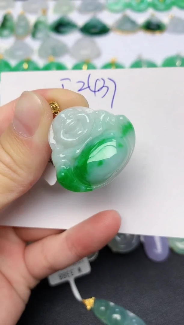 颈饰18K金镶嵌翡翠天然缅甸A货翡翠百元以上9元证书费自理