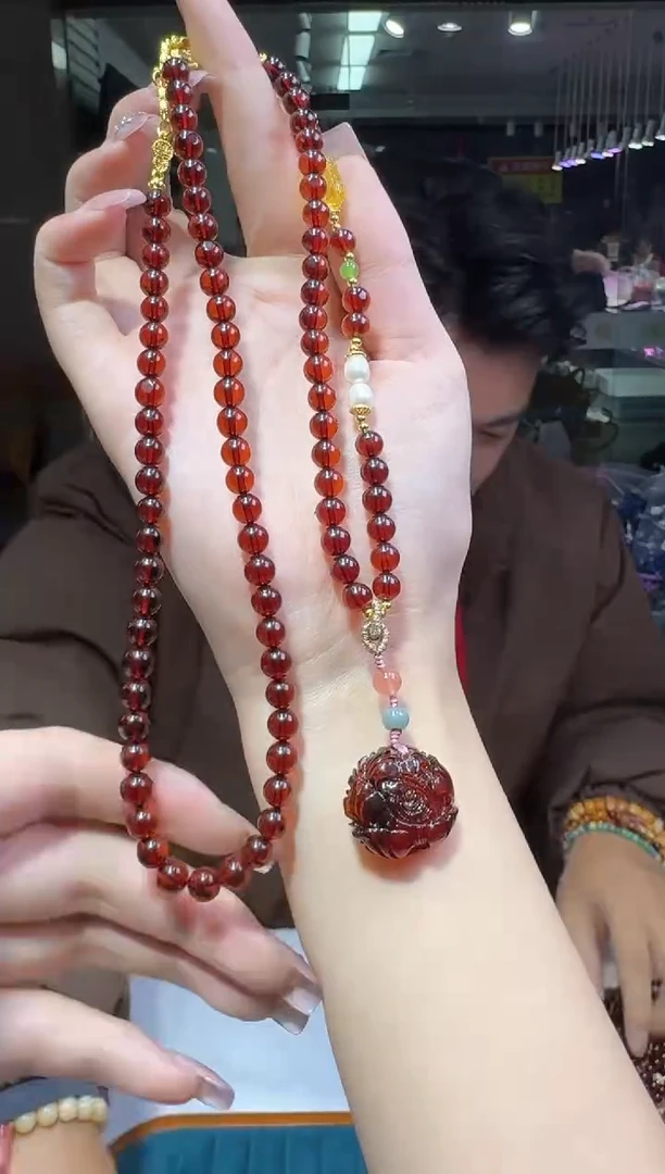 【闪购商品】血珀手链未镶嵌多样性发一件 268