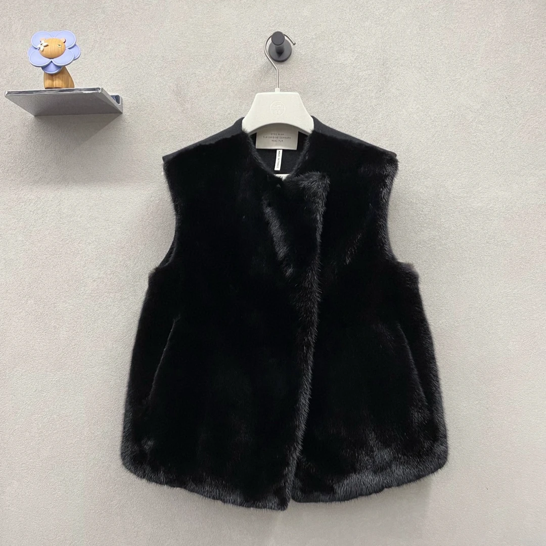 99新 Hermes/爱马仕 黑色无袖绒感外套/尺码34/000