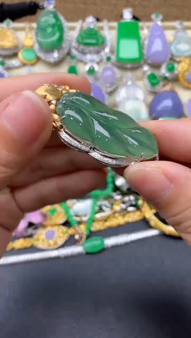 【闪购商品】翡翠颈饰18K金镶嵌305-中国好珍宝