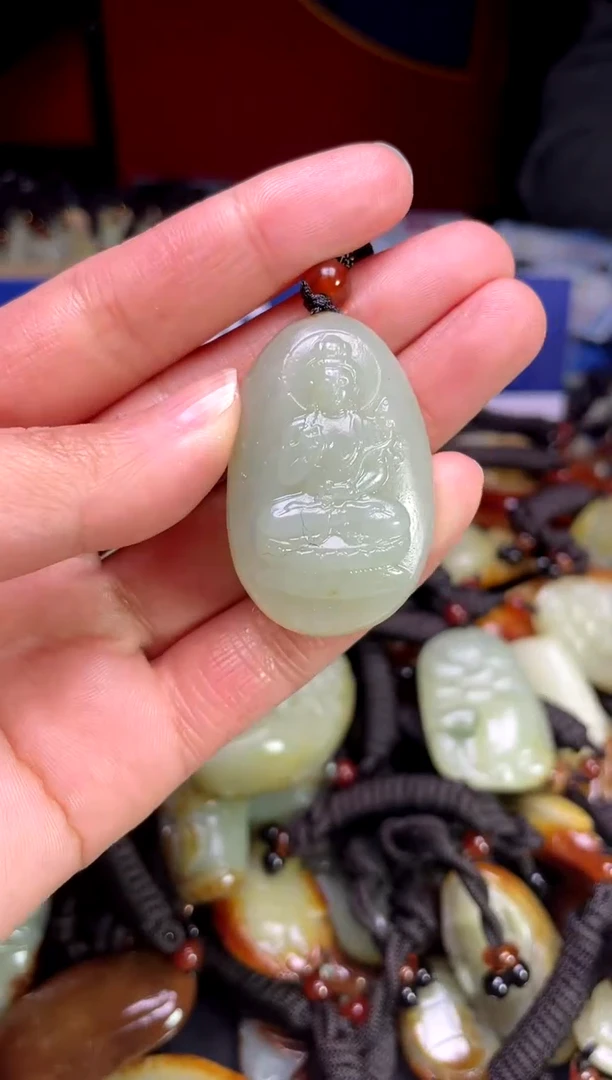 【闪购商品】和田玉颈饰未镶嵌1