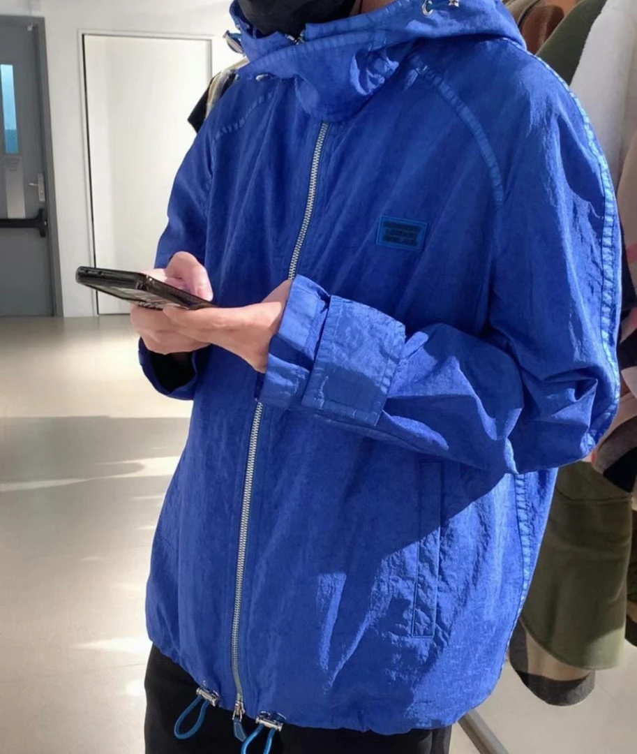 99新 BURBERRY/博柏利 H13276 logo连帽拉链外套 46 S码